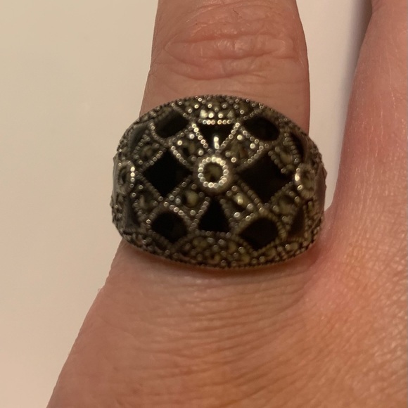 Sterling Silver Onyx Ring - Picture 1 of 4